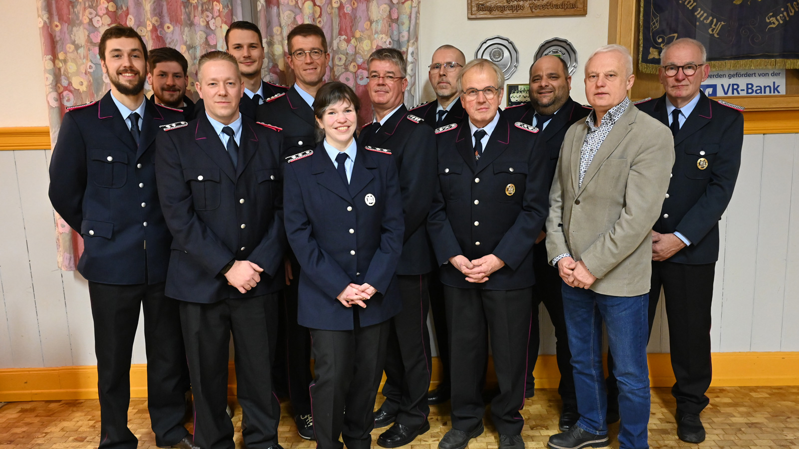 Freiwillige Feuerwehr Warbsen zieht bei Jahreshauptversammlung Bilanz und ehrt langjährige Mitglieder